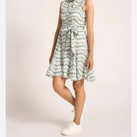 Matty M White and Green Patterned Mini Dress new without tags embroidered - Picture 1 of 16